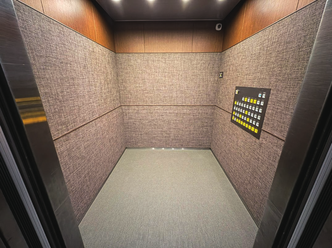 GRANDEUR Mag 意匠織物の施工例